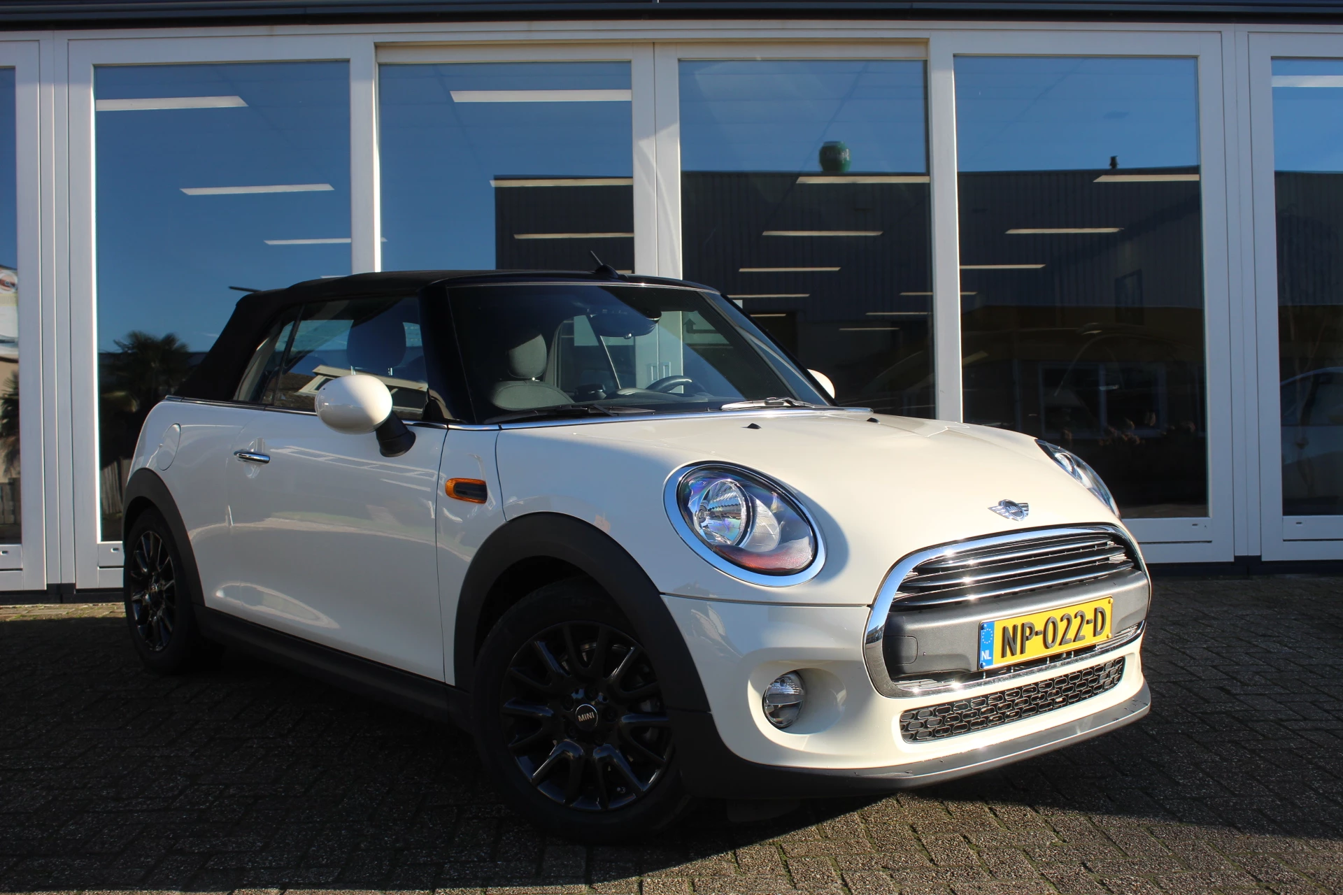 Hoofdafbeelding MINI One Cabrio