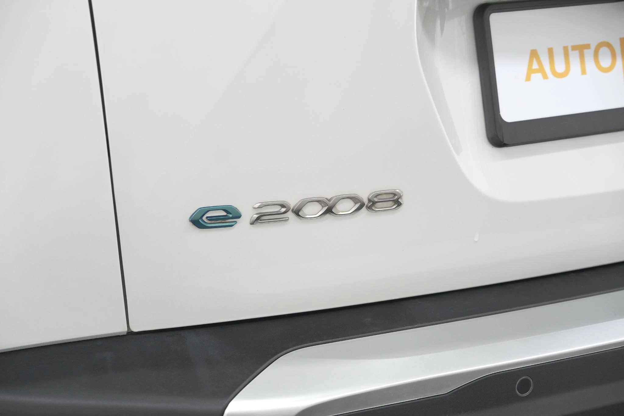 Hoofdafbeelding Peugeot e-2008