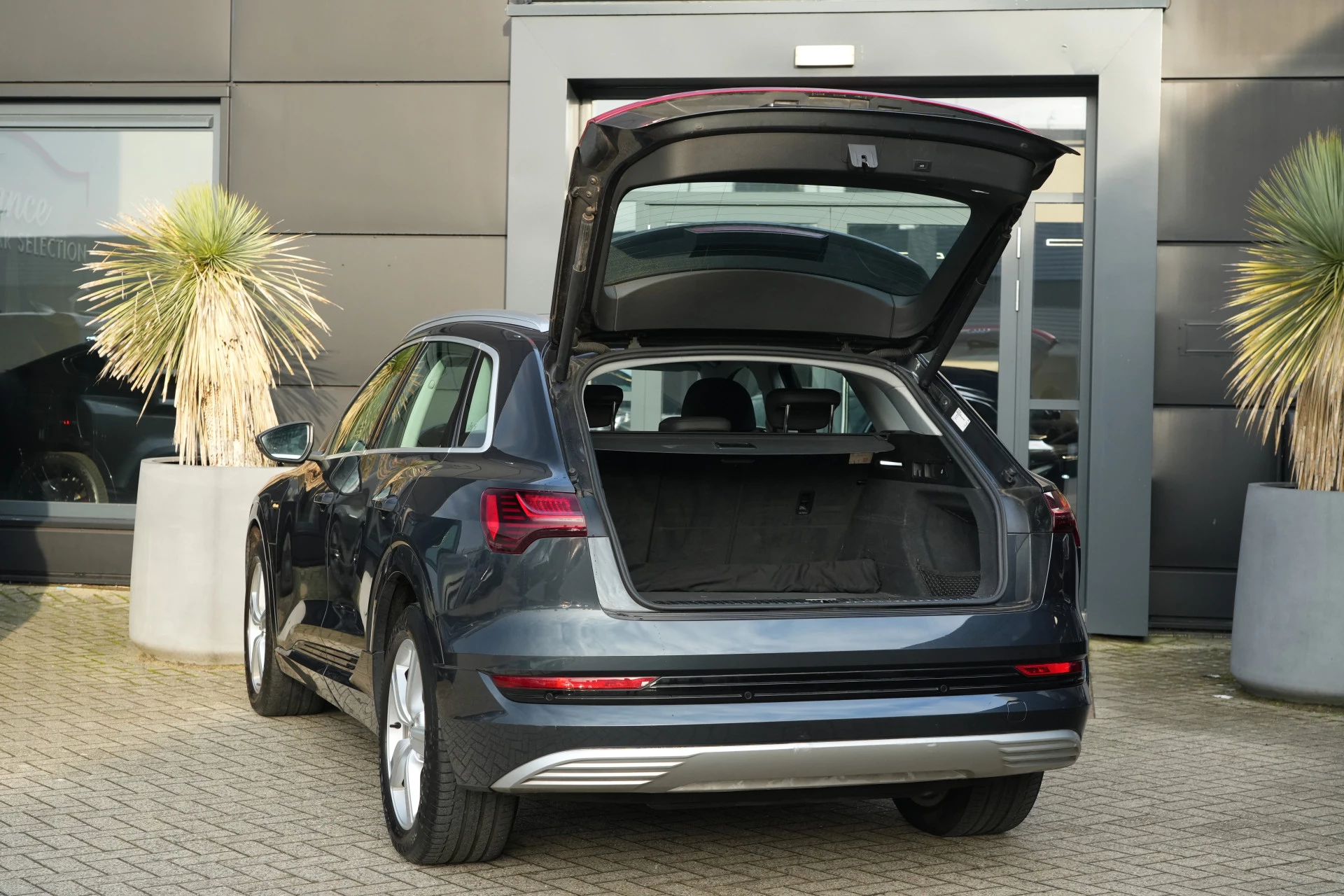 Hoofdafbeelding Audi e-tron