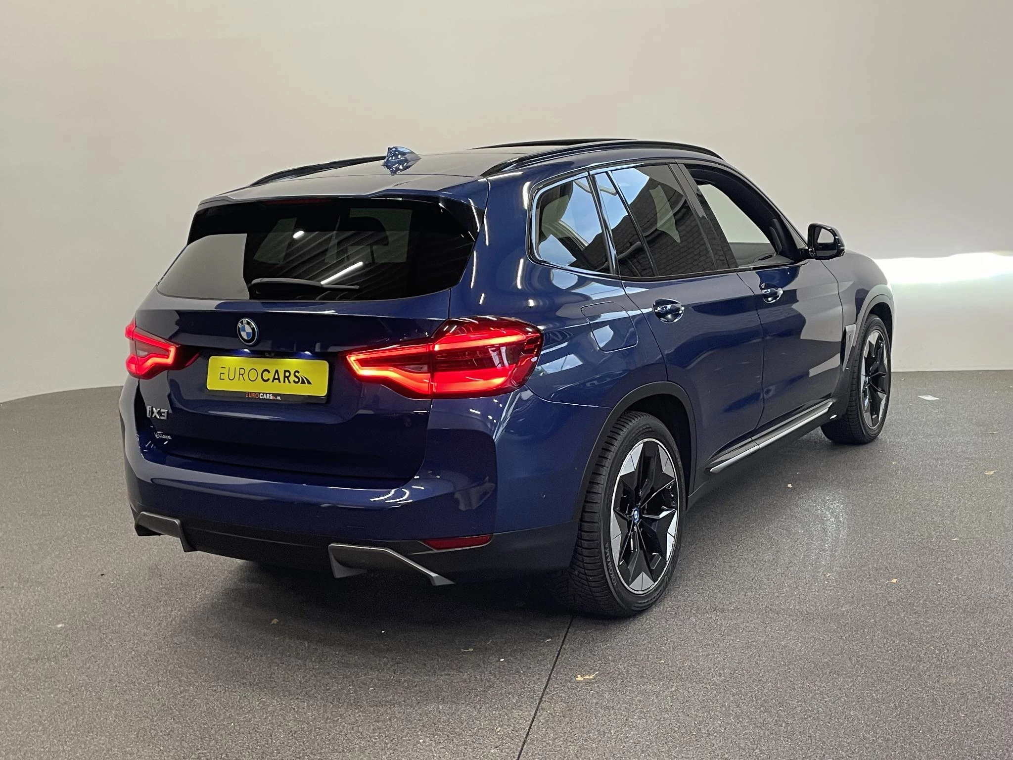 Hoofdafbeelding BMW iX3