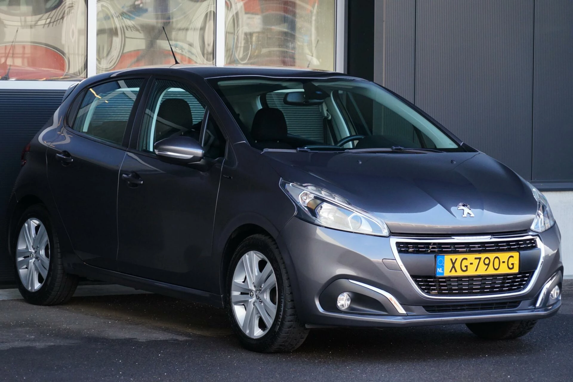 Hoofdafbeelding Peugeot 208