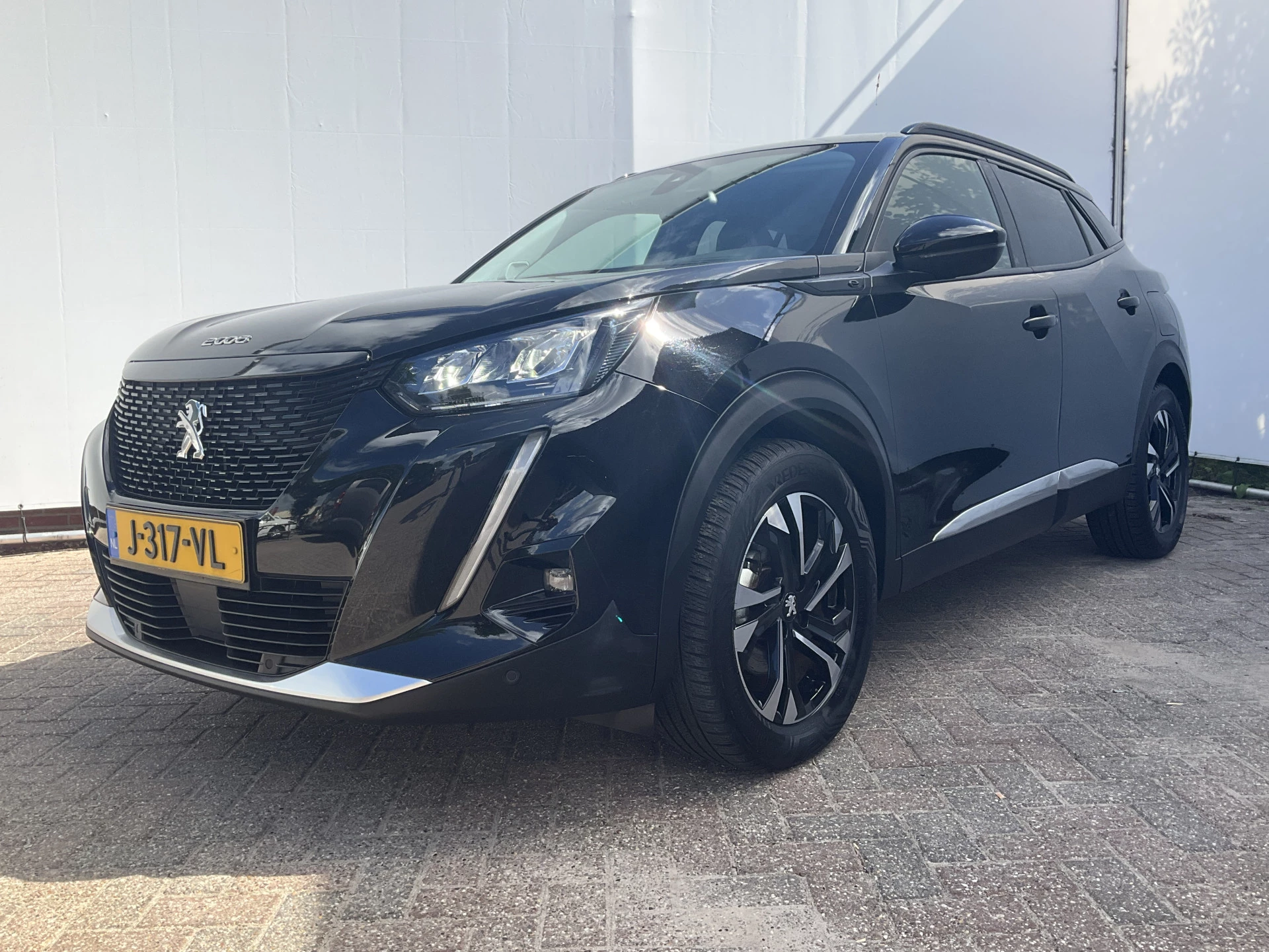 Hoofdafbeelding Peugeot e-2008