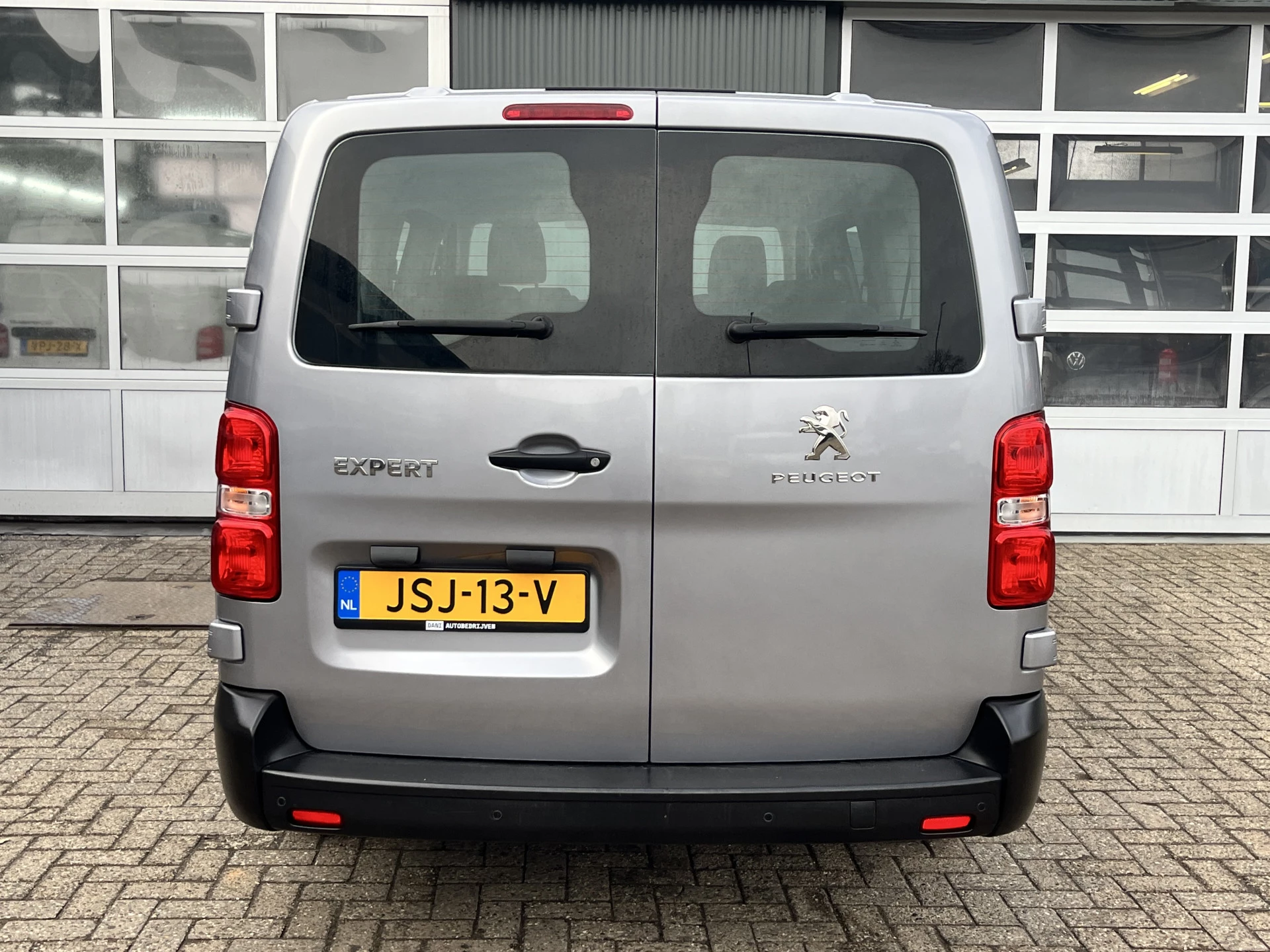 Hoofdafbeelding Peugeot Traveller