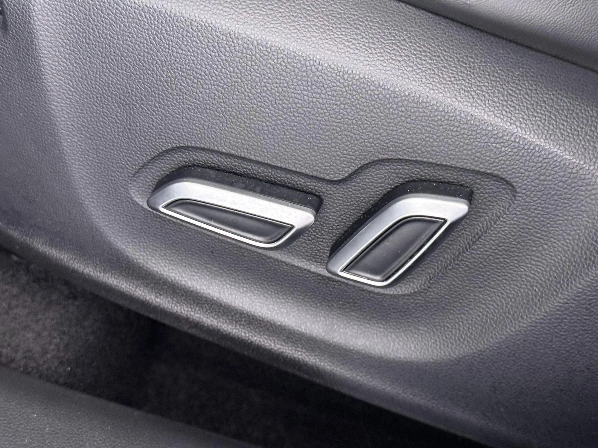 Hoofdafbeelding MG Marvel R