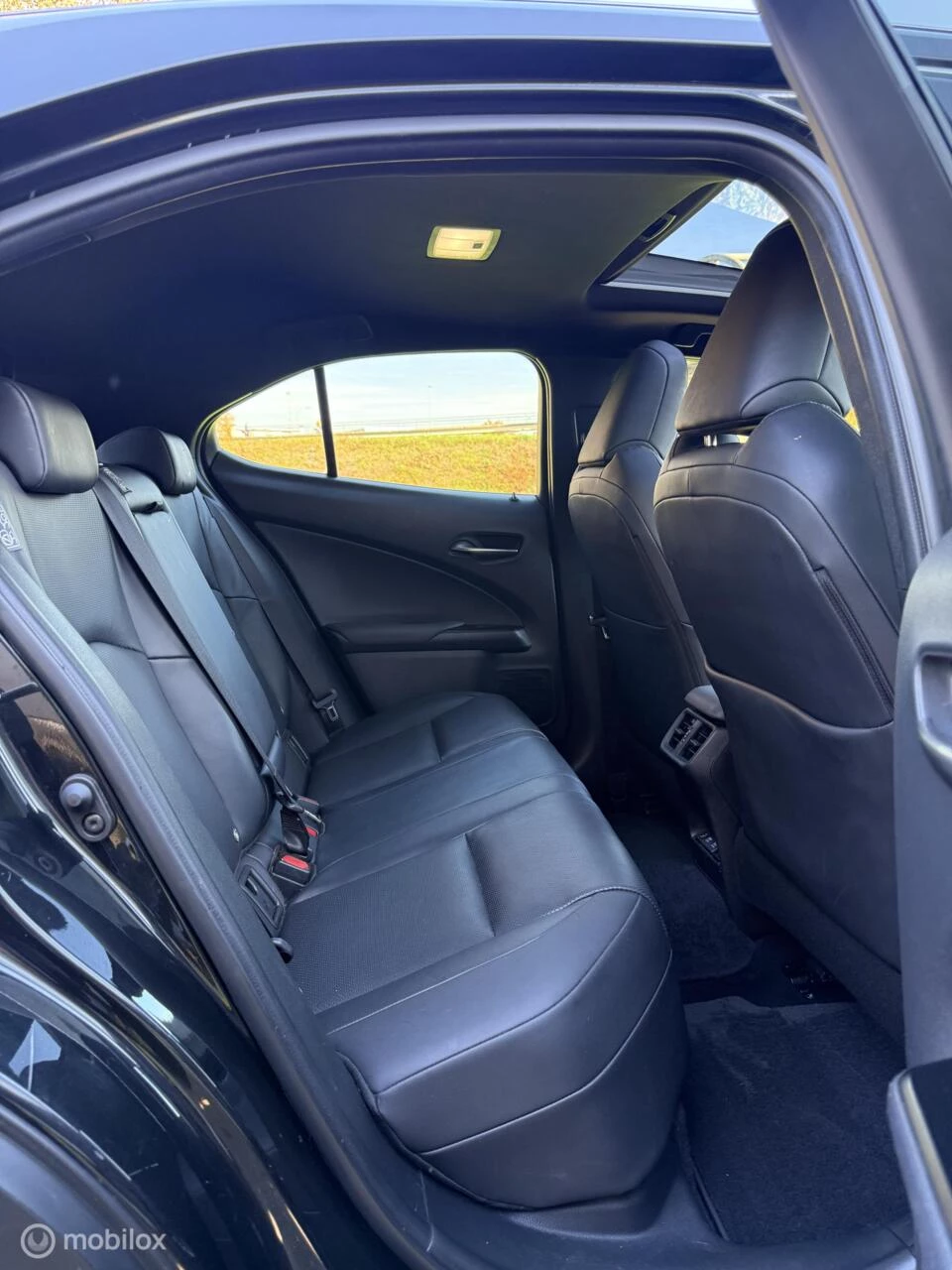 Hoofdafbeelding Lexus UX