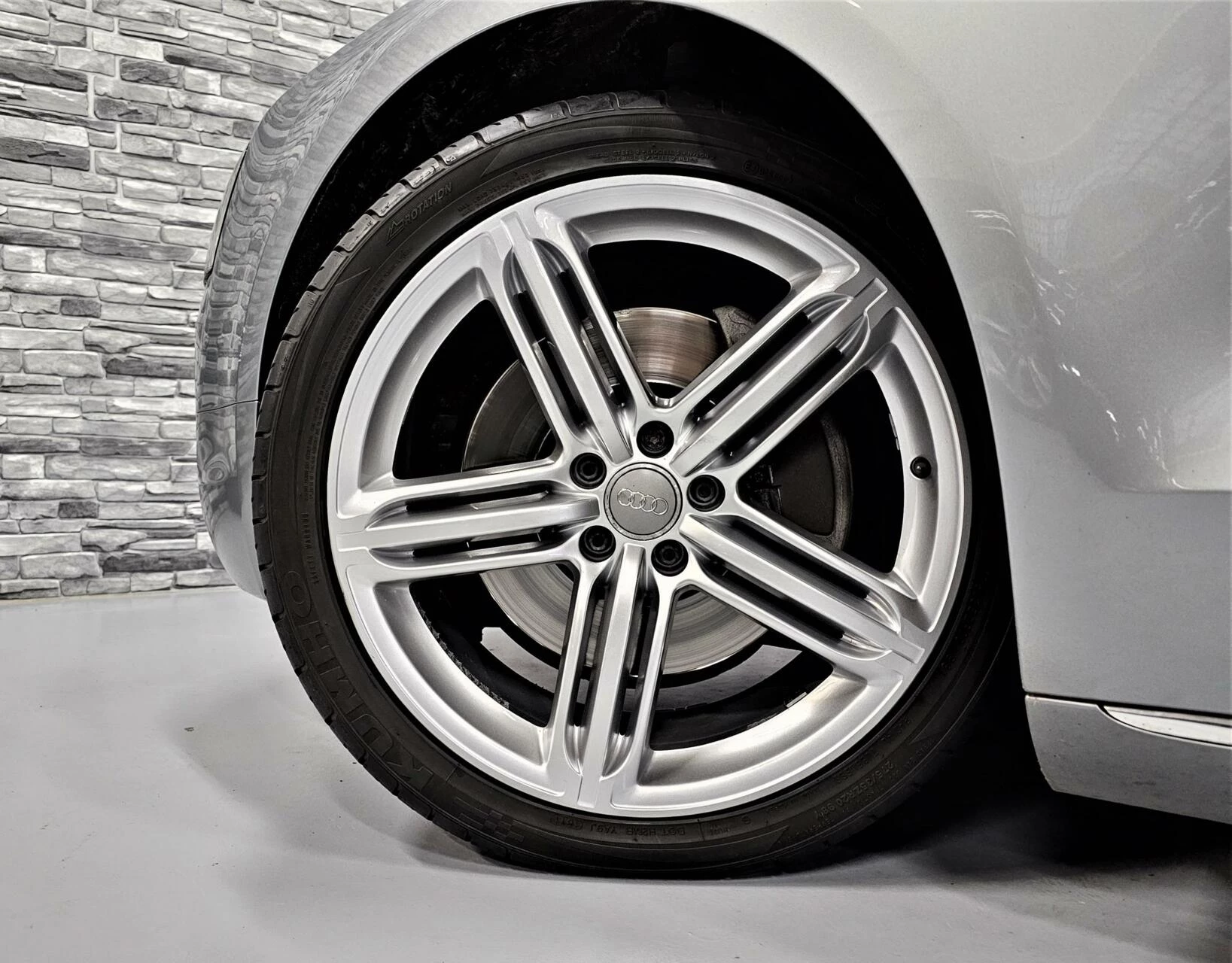 Hoofdafbeelding Audi A8