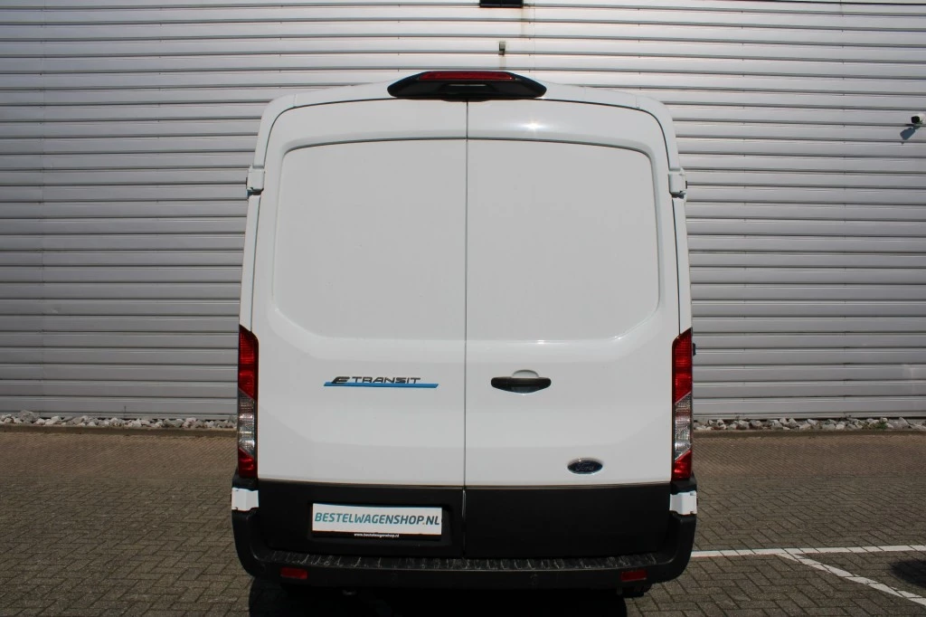 Hoofdafbeelding Ford E-Transit