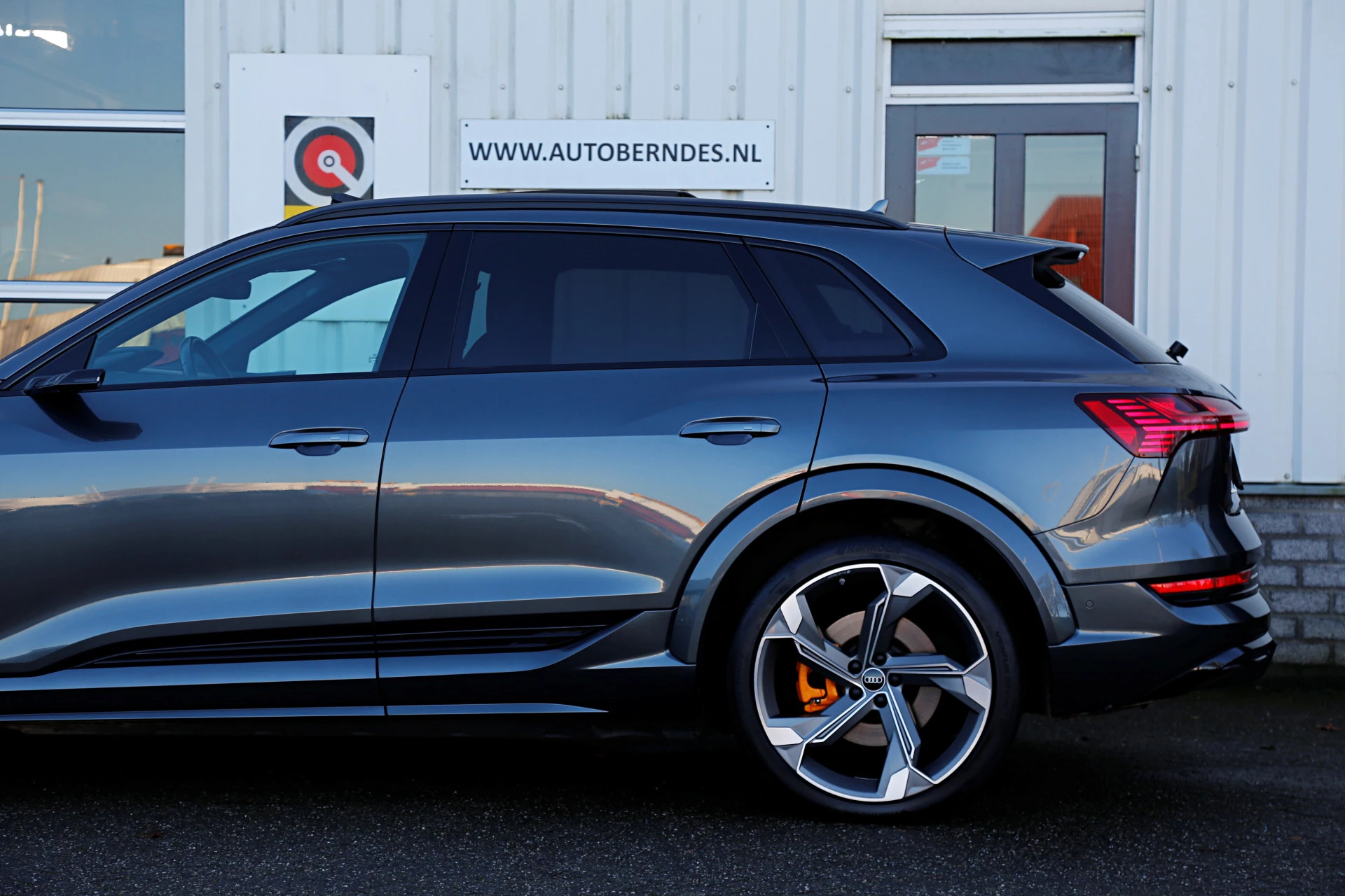 Hoofdafbeelding Audi e-tron