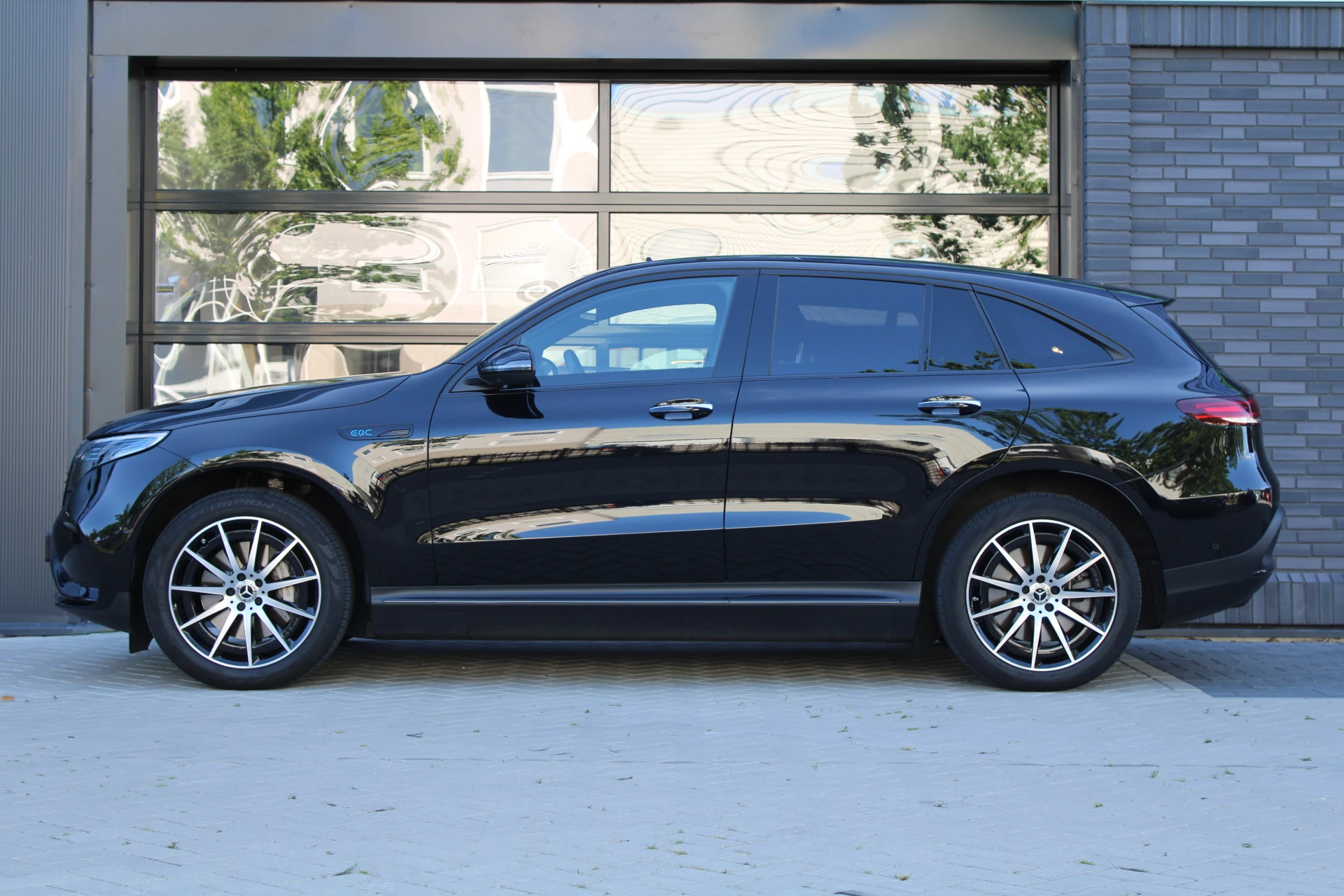 Hoofdafbeelding Mercedes-Benz EQC