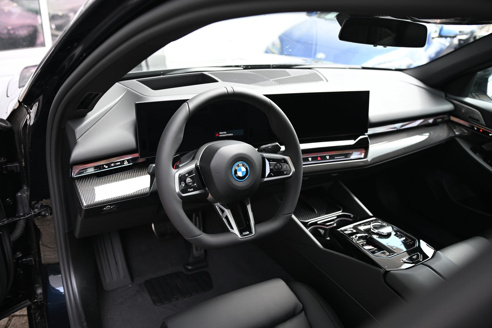 Hoofdafbeelding BMW i5