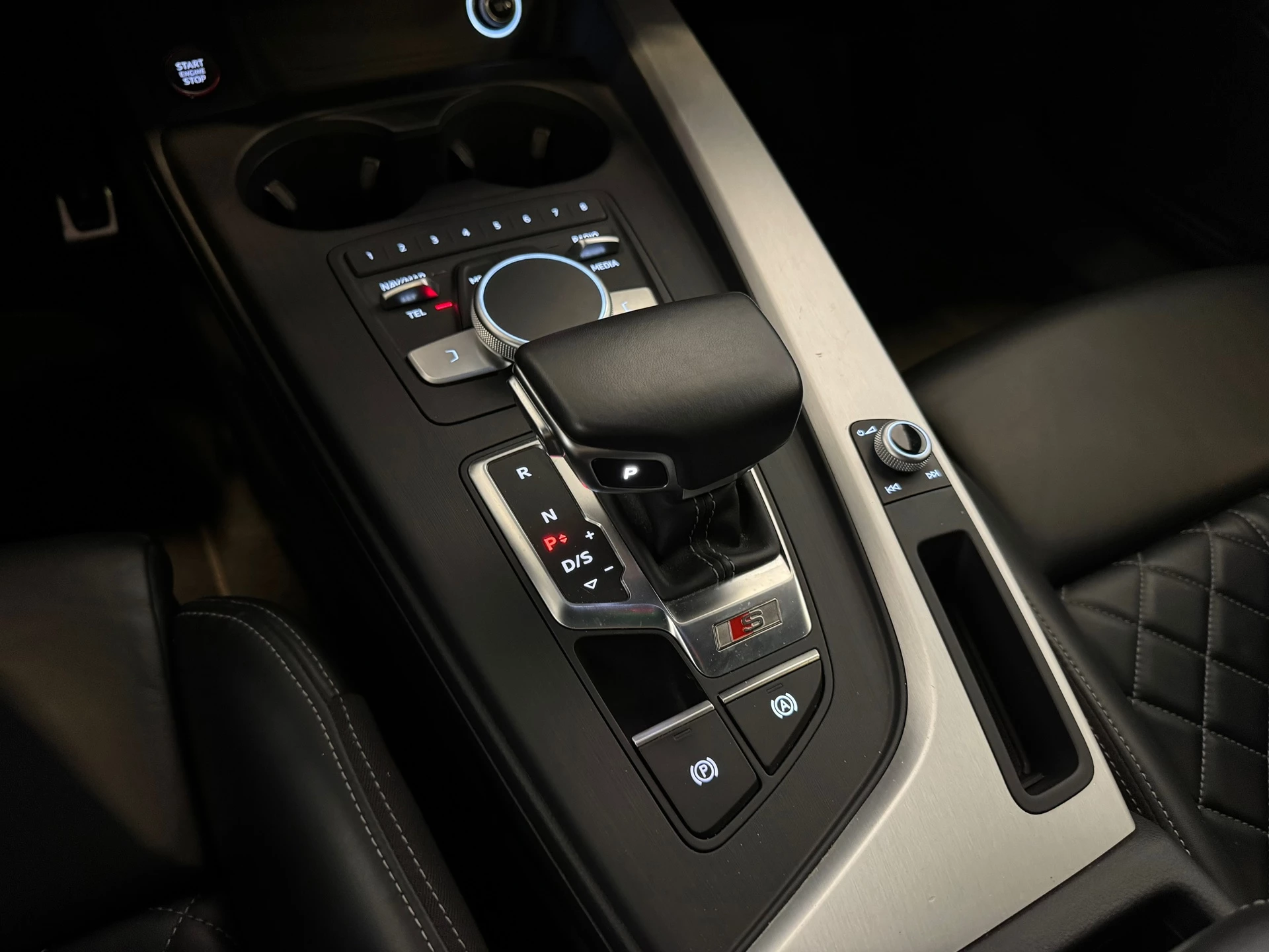 Hoofdafbeelding Audi S4