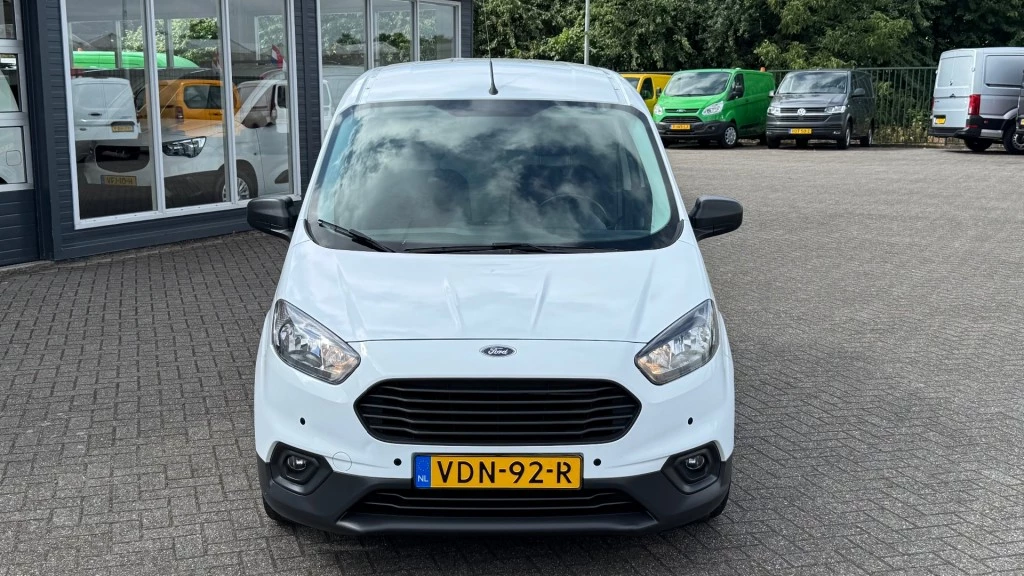 Hoofdafbeelding Ford Transit Courier