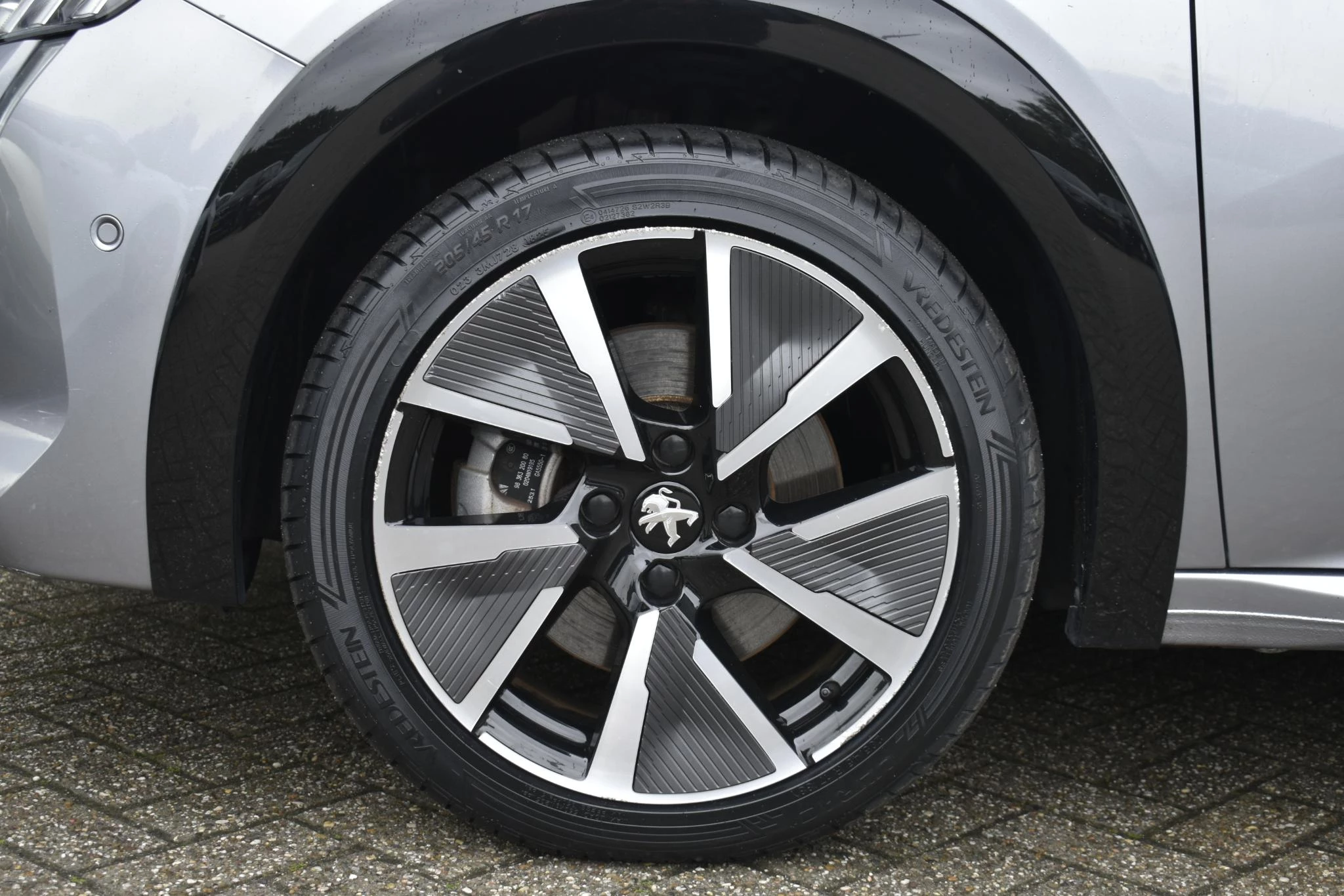 Hoofdafbeelding Peugeot e-208