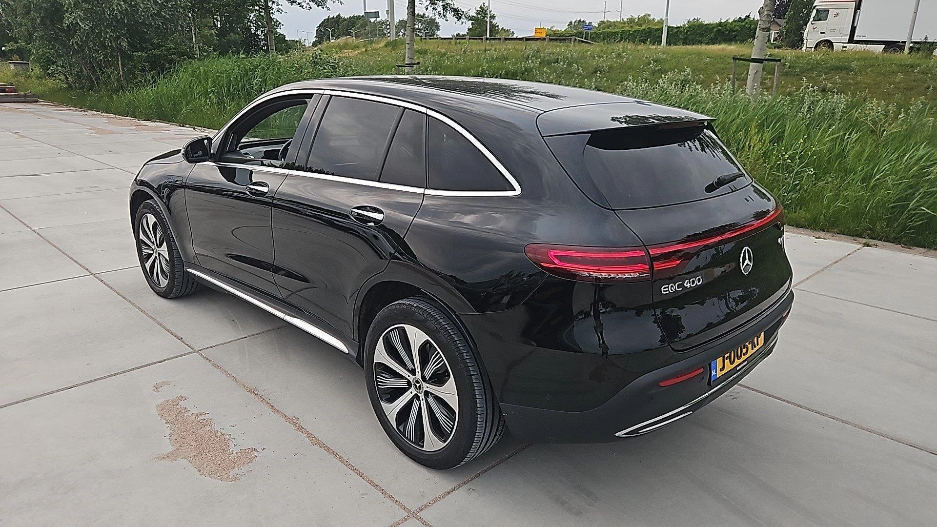Hoofdafbeelding Mercedes-Benz EQC