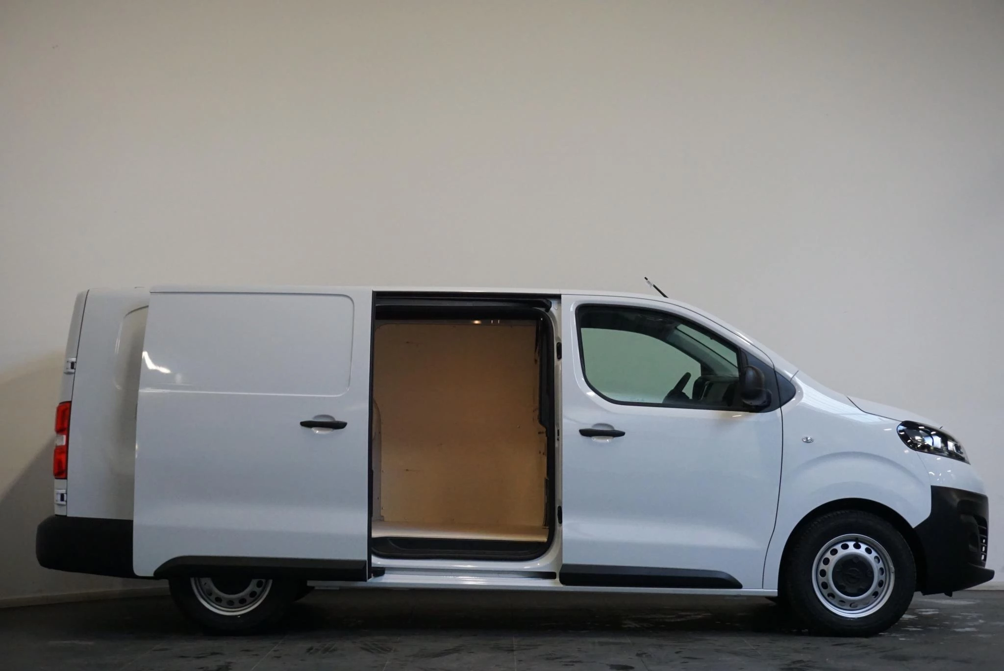 Hoofdafbeelding Opel Vivaro-e
