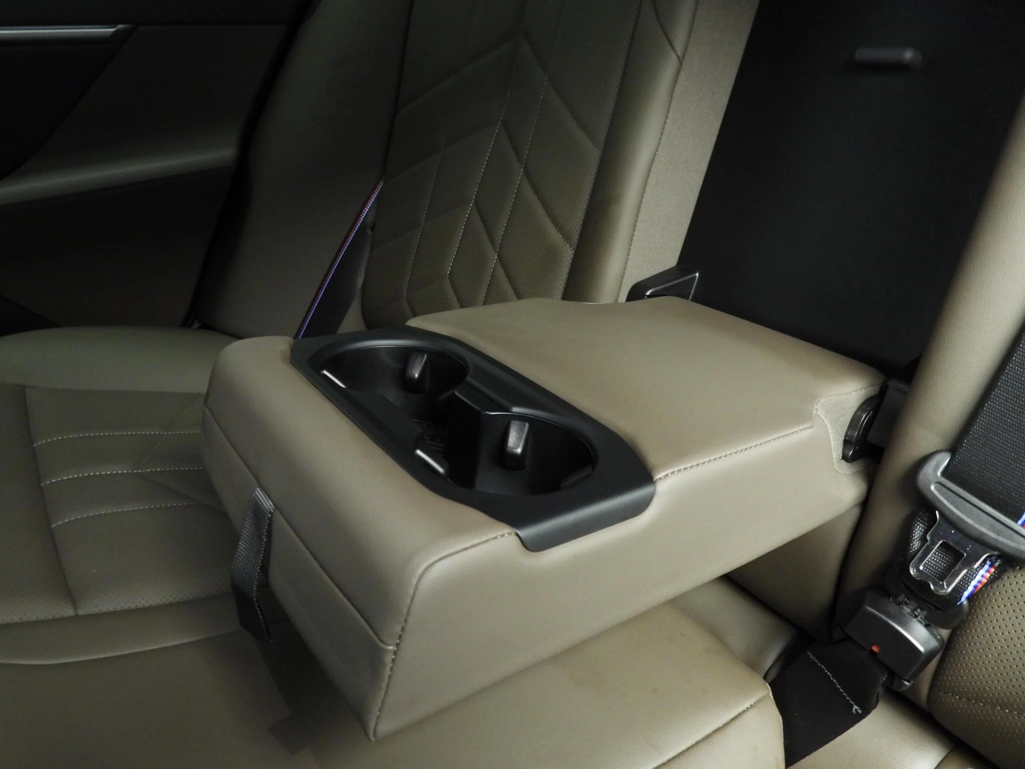 Hoofdafbeelding BMW i5