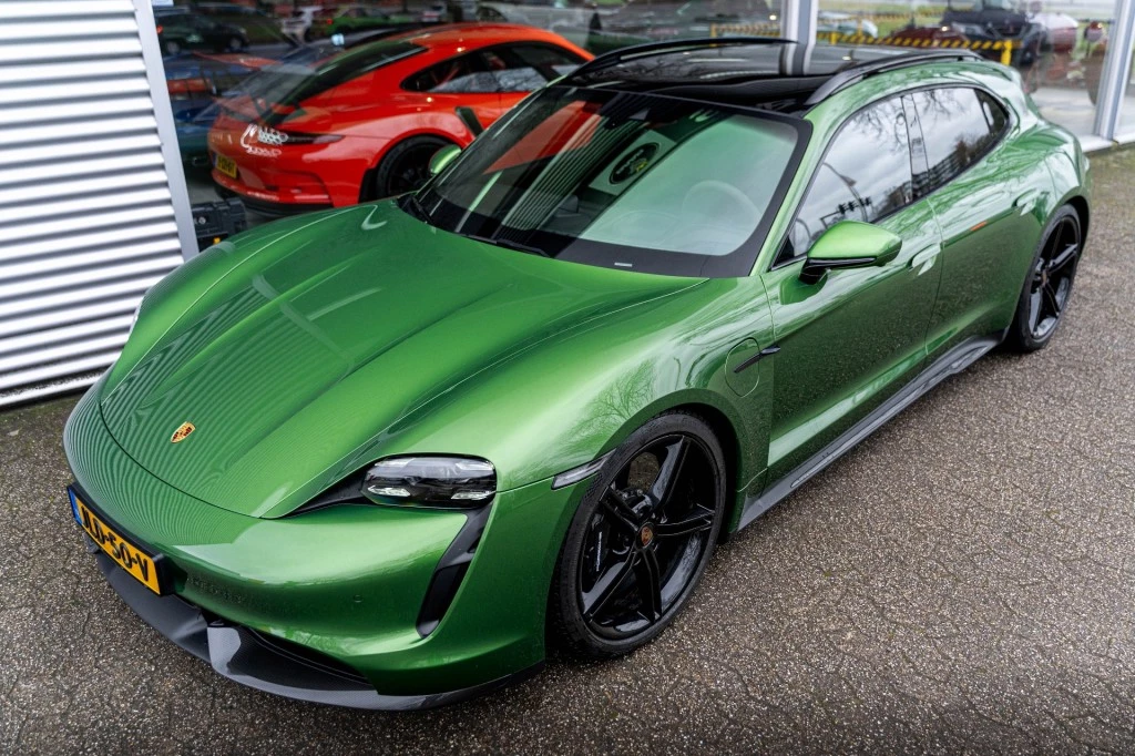 Hoofdafbeelding Porsche Taycan