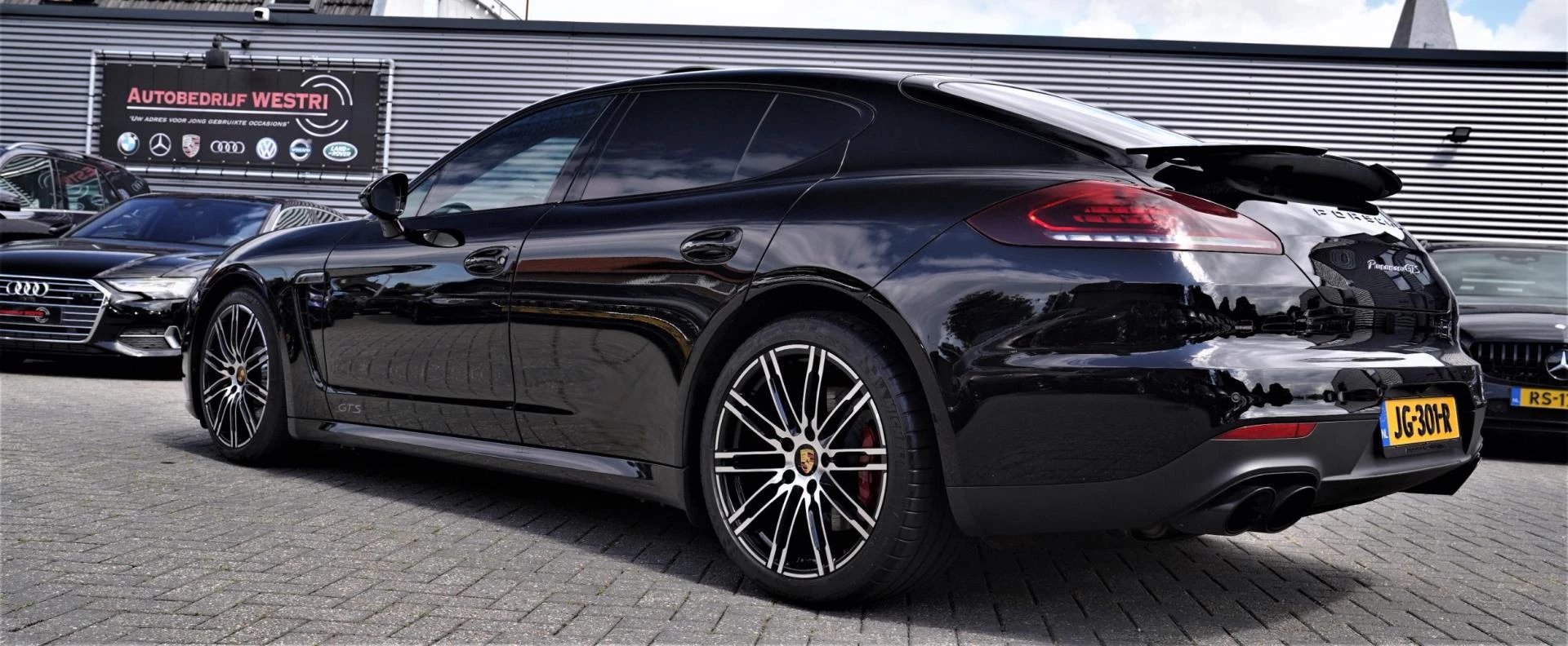 Hoofdafbeelding Porsche Panamera