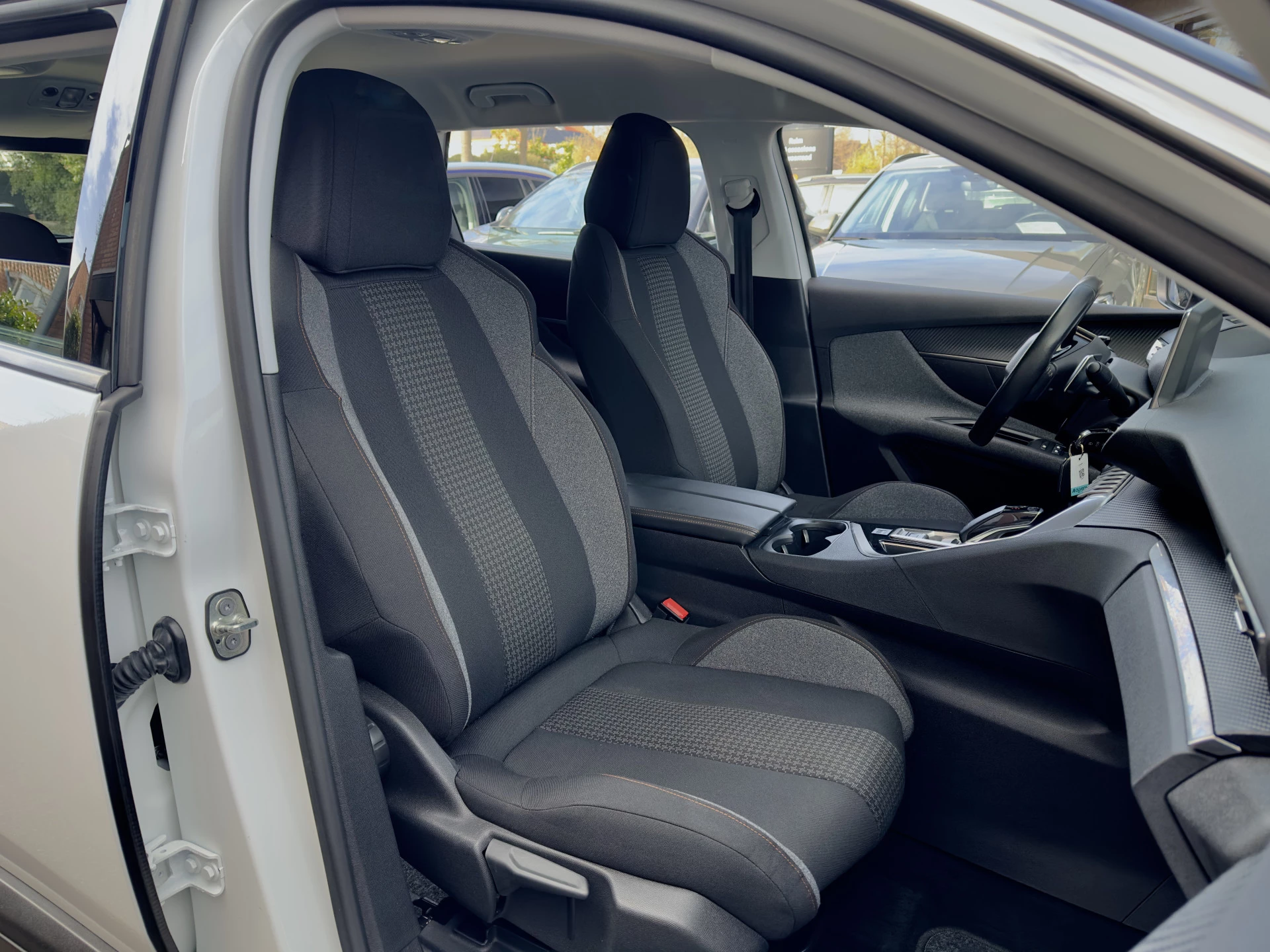 Hoofdafbeelding Peugeot 5008