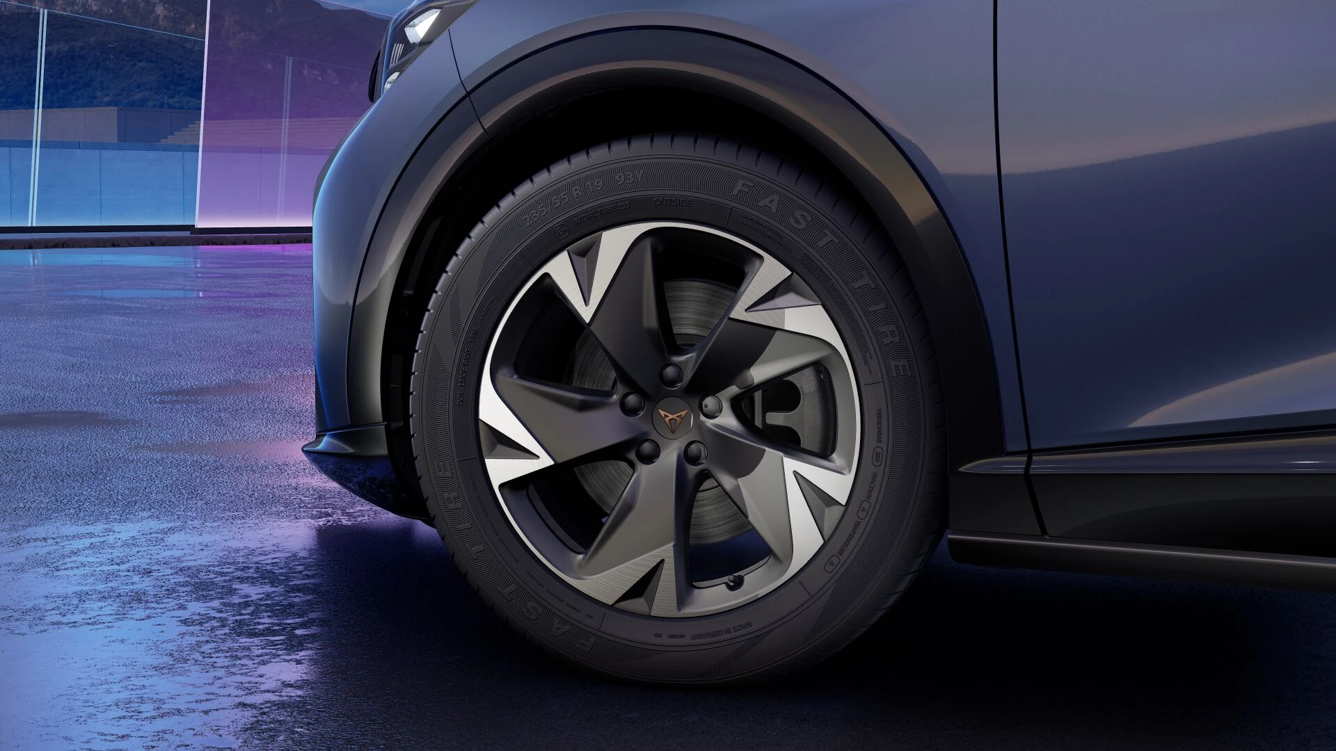 Hoofdafbeelding CUPRA Tavascan