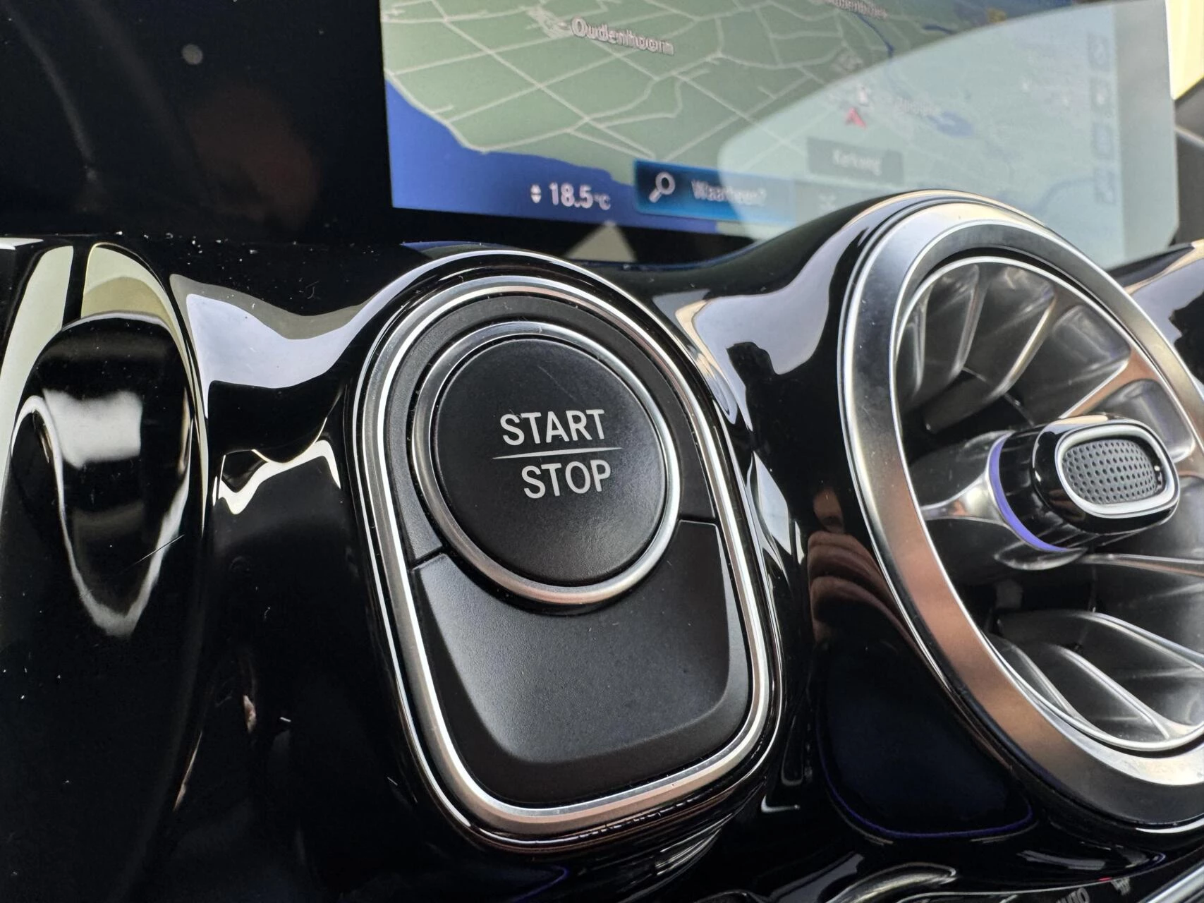 Hoofdafbeelding Mercedes-Benz EQA