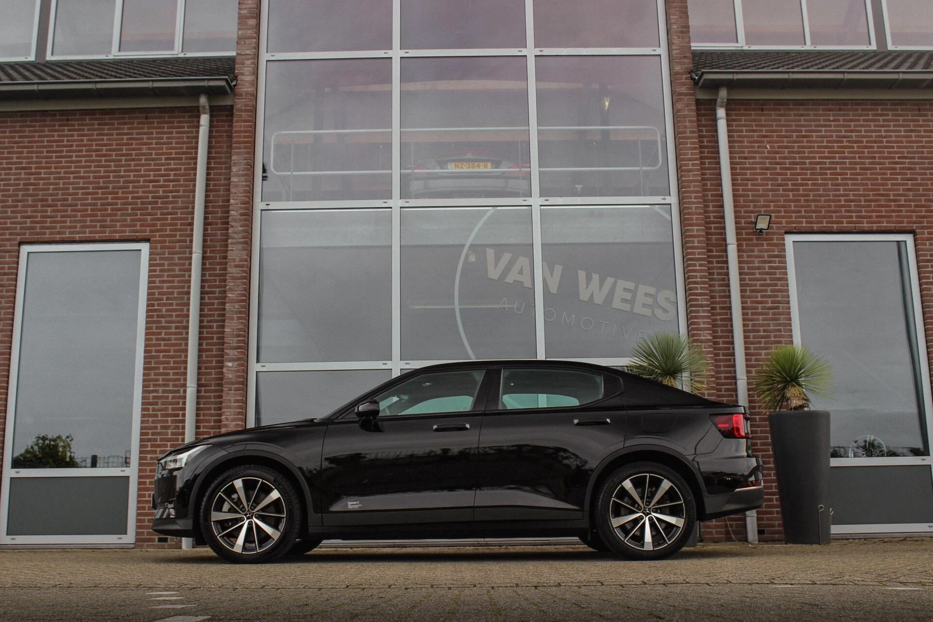 Hoofdafbeelding Polestar 2