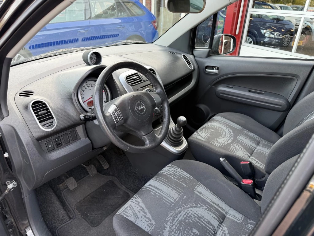 Hoofdafbeelding Opel Agila