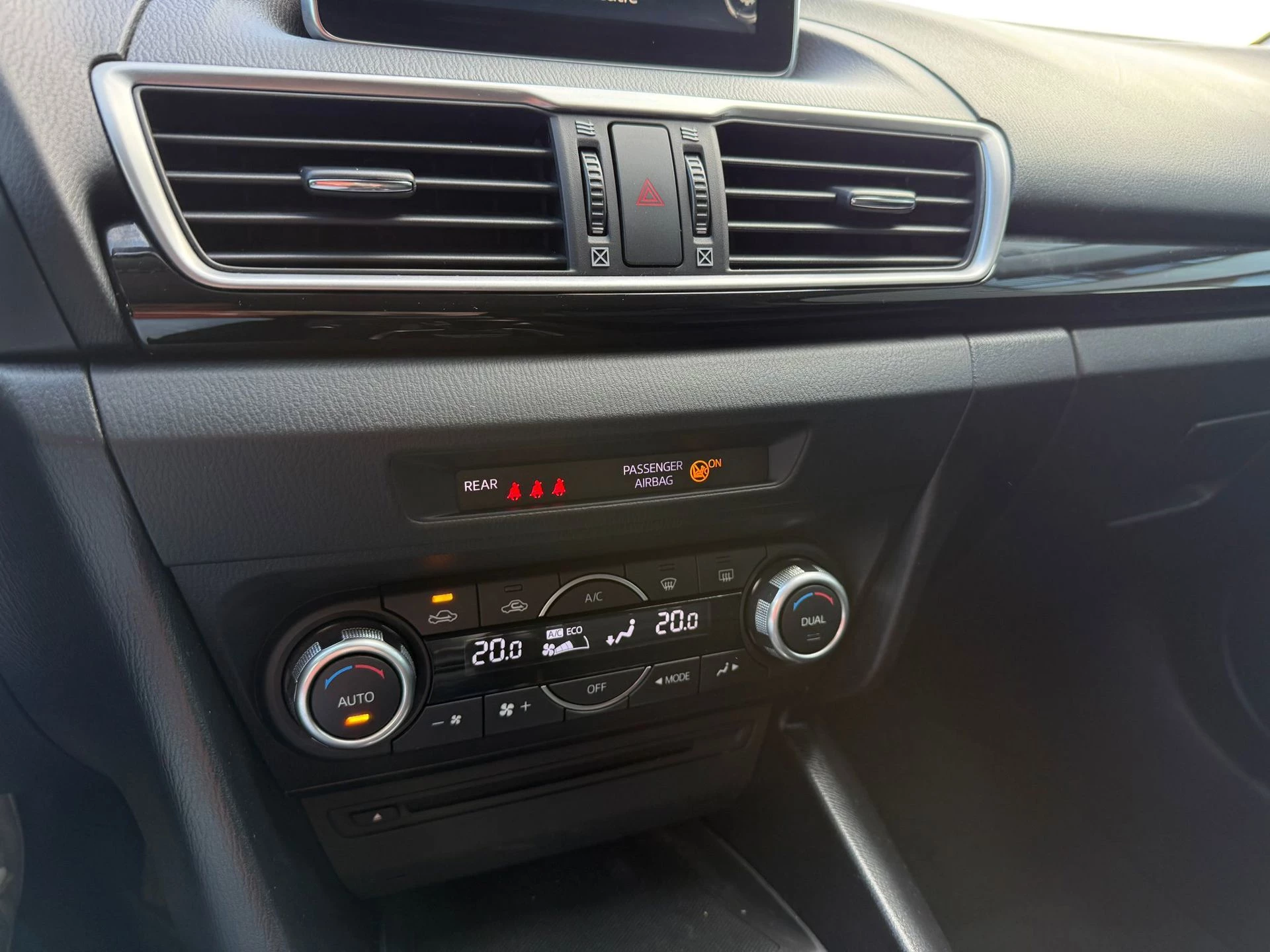 Hoofdafbeelding Mazda 3