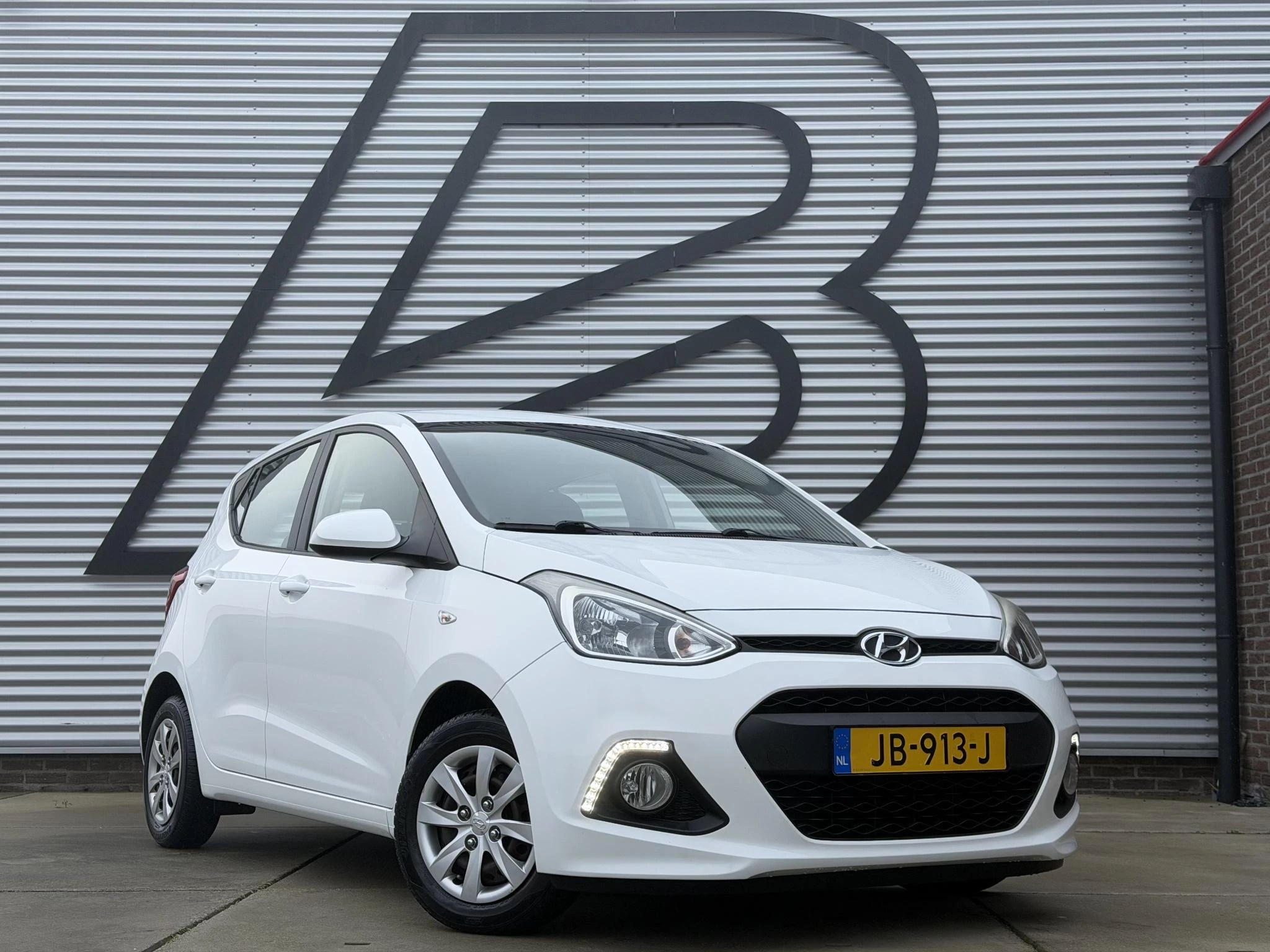 Hoofdafbeelding Hyundai i10
