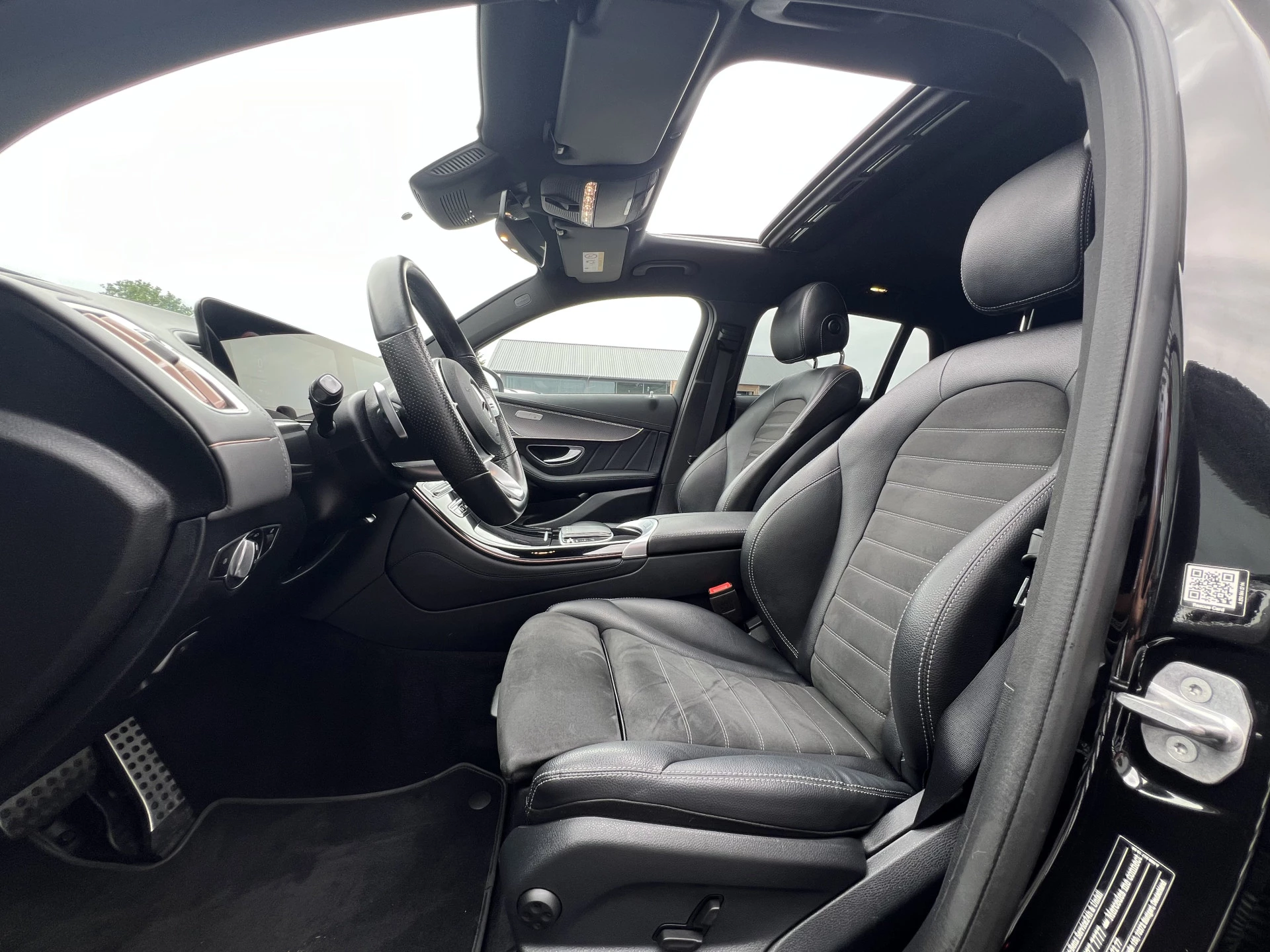 Hoofdafbeelding Mercedes-Benz EQC