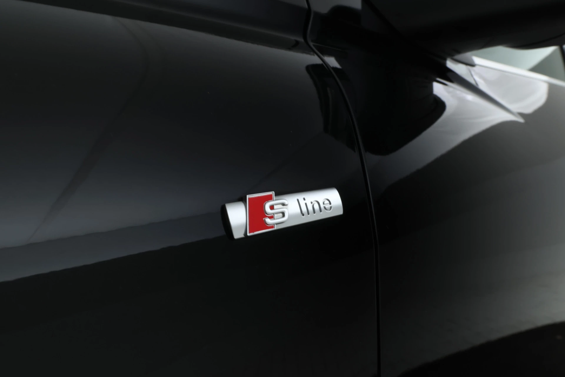 Hoofdafbeelding Audi Q4 Sportback e-tron