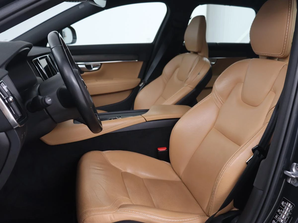 Hoofdafbeelding Volvo V90