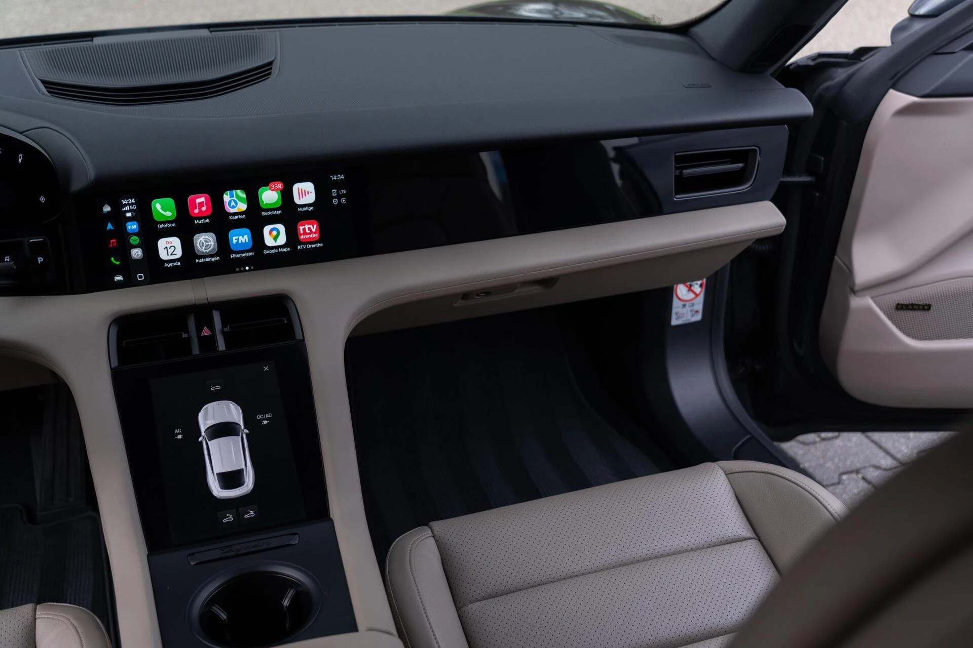 Hoofdafbeelding Porsche Taycan