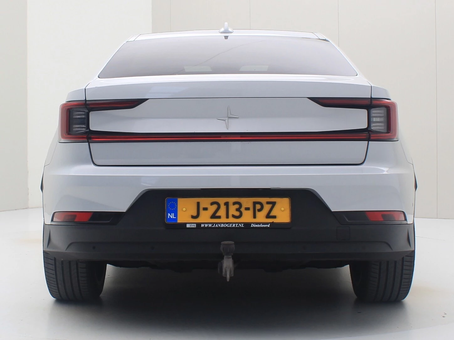 Hoofdafbeelding Polestar 2