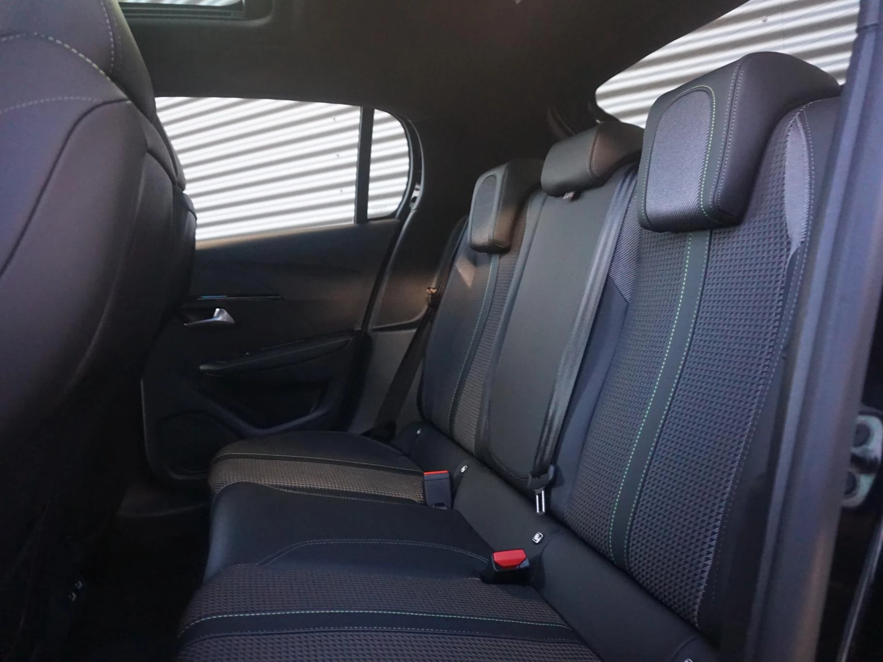 Hoofdafbeelding Peugeot e-208