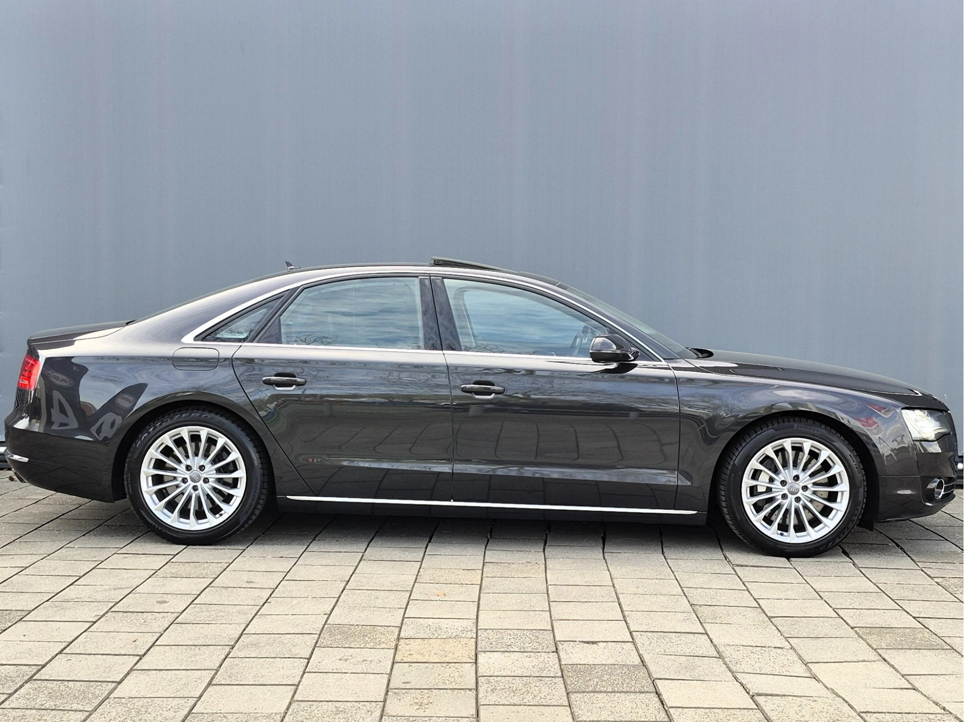 Hoofdafbeelding Audi A8