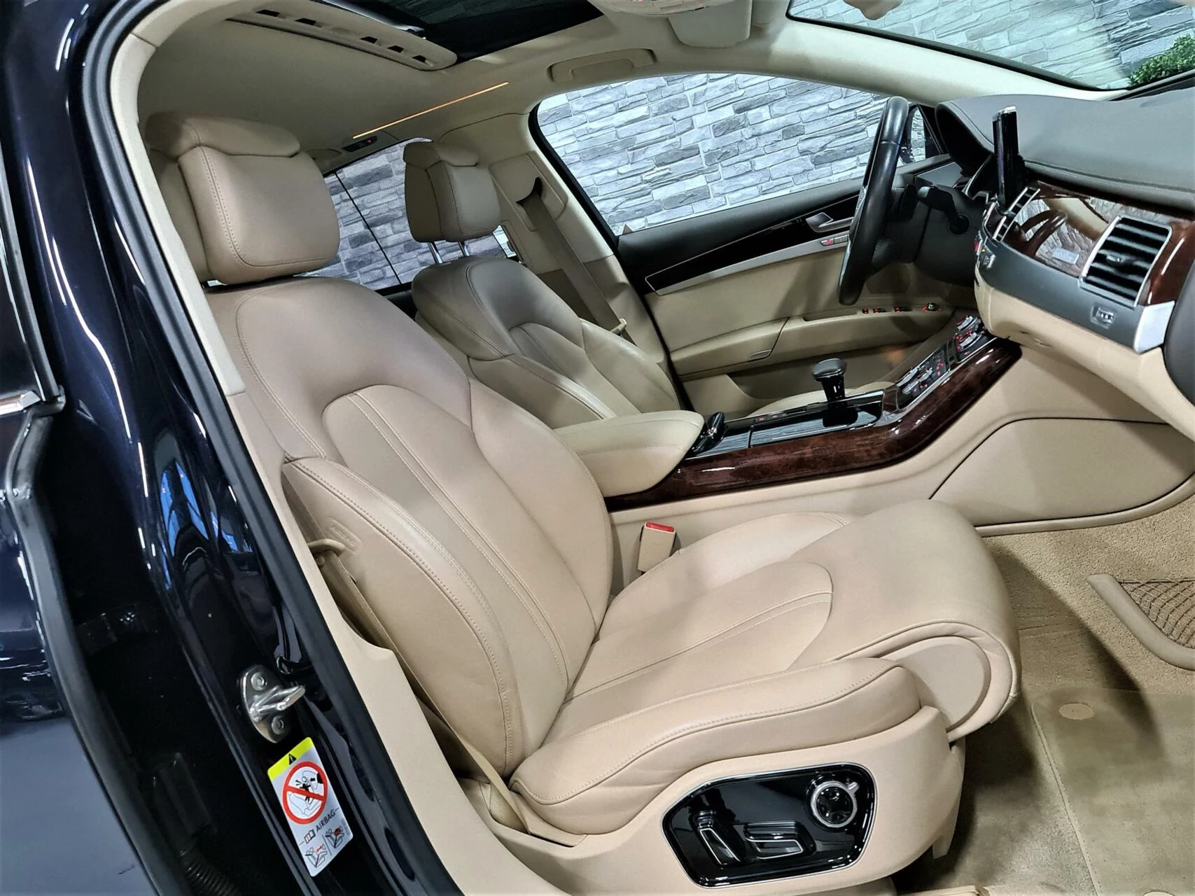 Hoofdafbeelding Audi A8