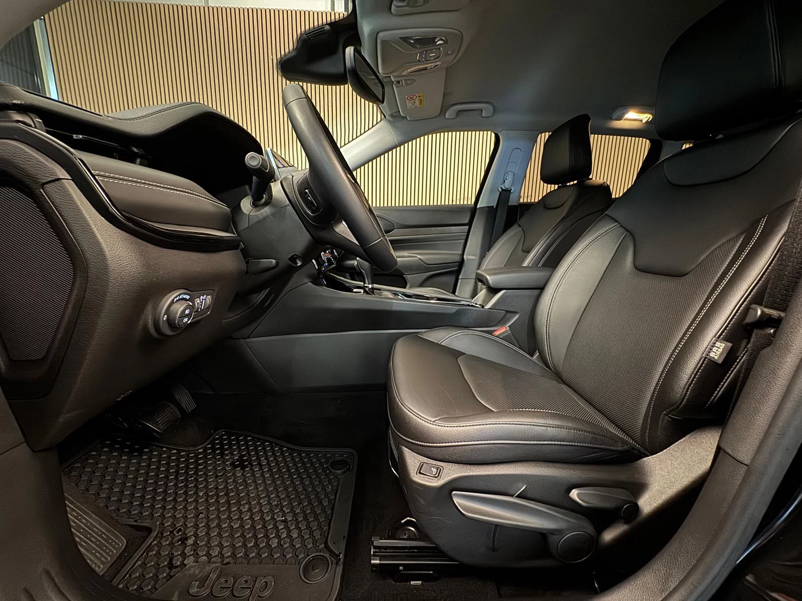 Hoofdafbeelding Jeep Compass