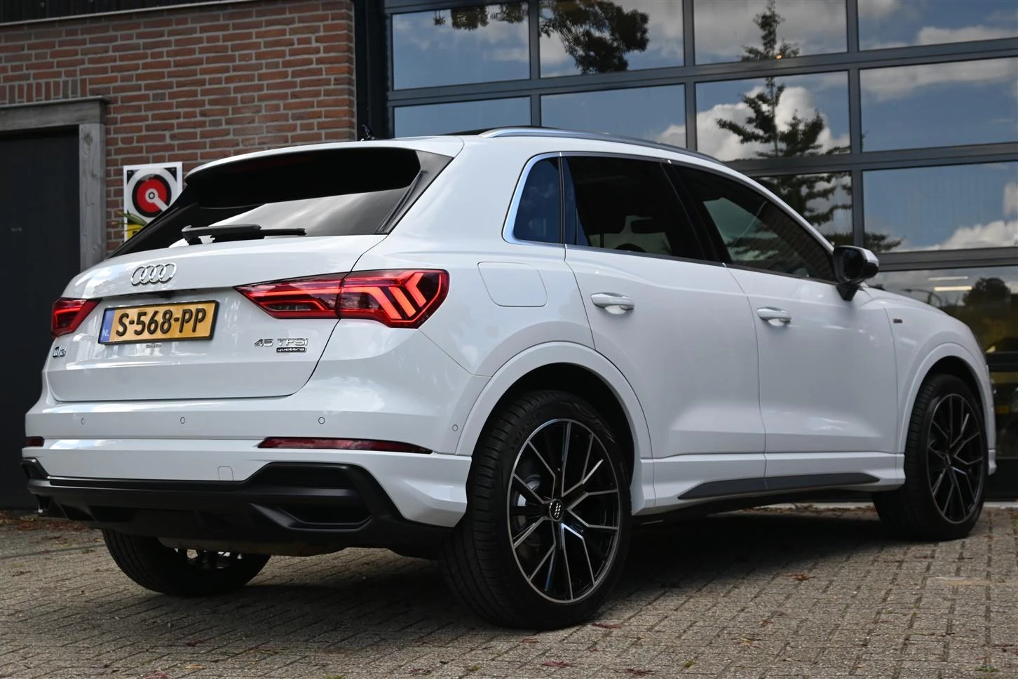 Hoofdafbeelding Audi Q3