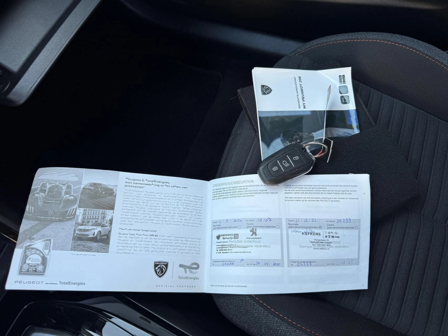 Hoofdafbeelding Peugeot e-208