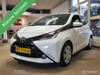 Hoofdafbeelding Toyota Aygo Toyota Aygo 1.0 VVT-i5drs  x-now *NL, AIRCO, CAMERA, RIJKLAARPRIJS!*