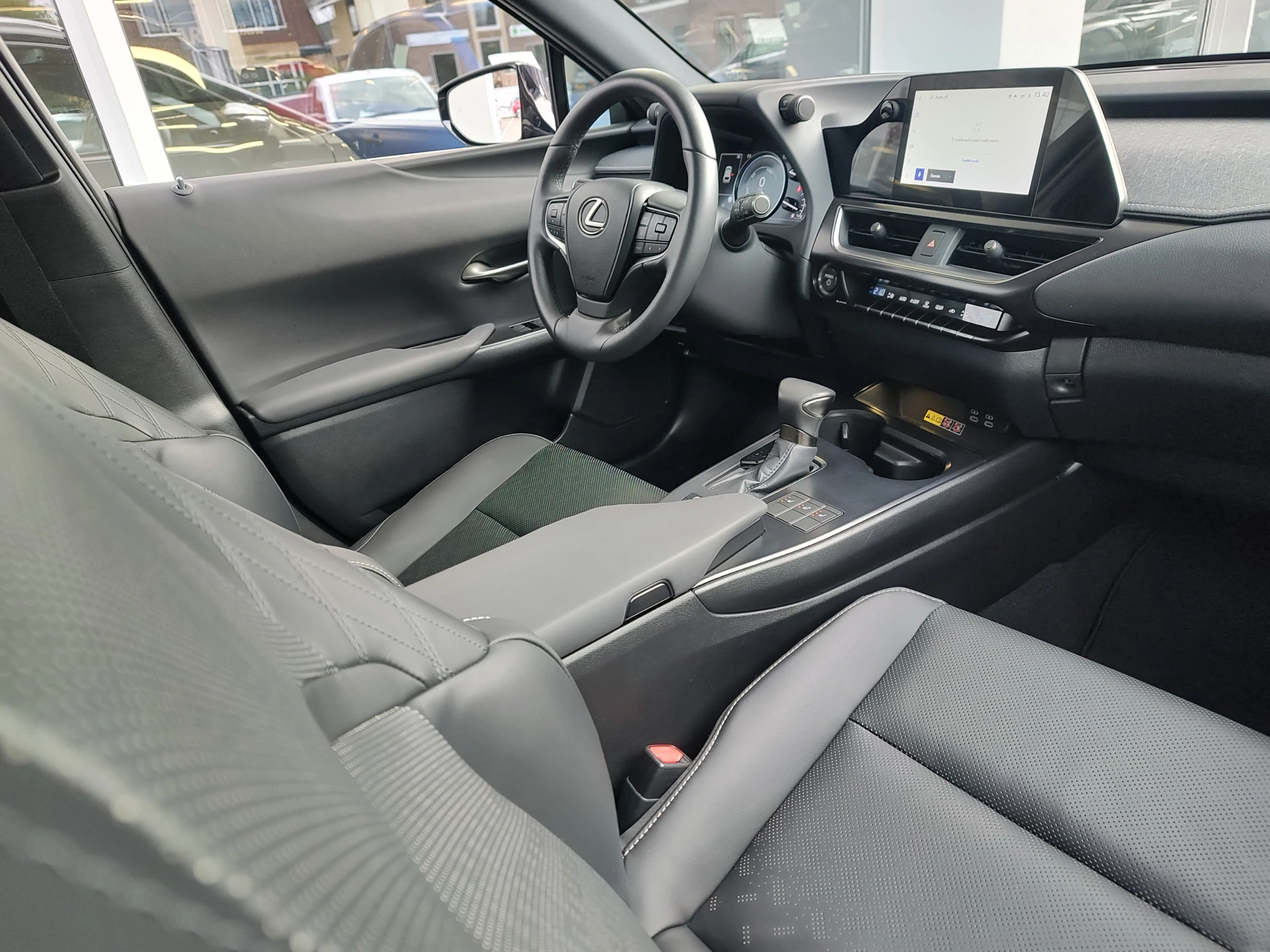 Hoofdafbeelding Lexus UX