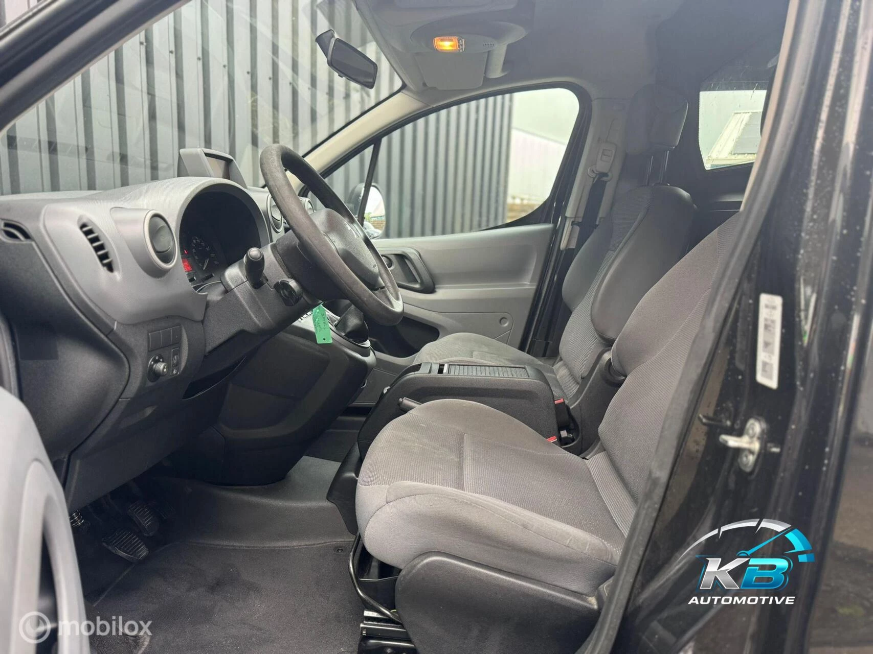 Hoofdafbeelding Peugeot Partner