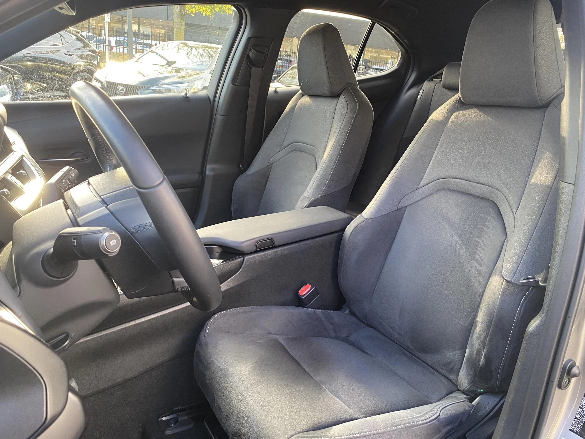 Hoofdafbeelding Lexus UX