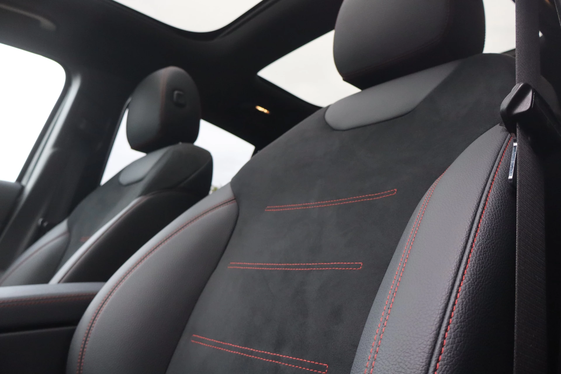 Hoofdafbeelding Mercedes-Benz EQA