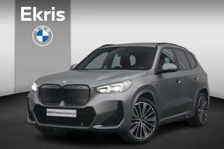 BMW iX1 eDrive20 M Sportpakket 20'' / Harman Kardon / Panoramadak / Comfort Acces / Trekhaak