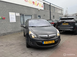 Opel Corsa 1.2-16V Cosmo automaat |airco