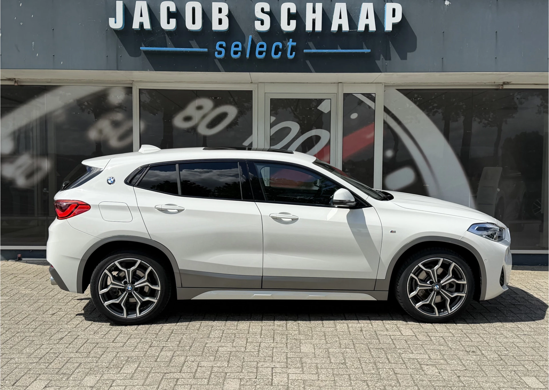 Hoofdafbeelding BMW X2
