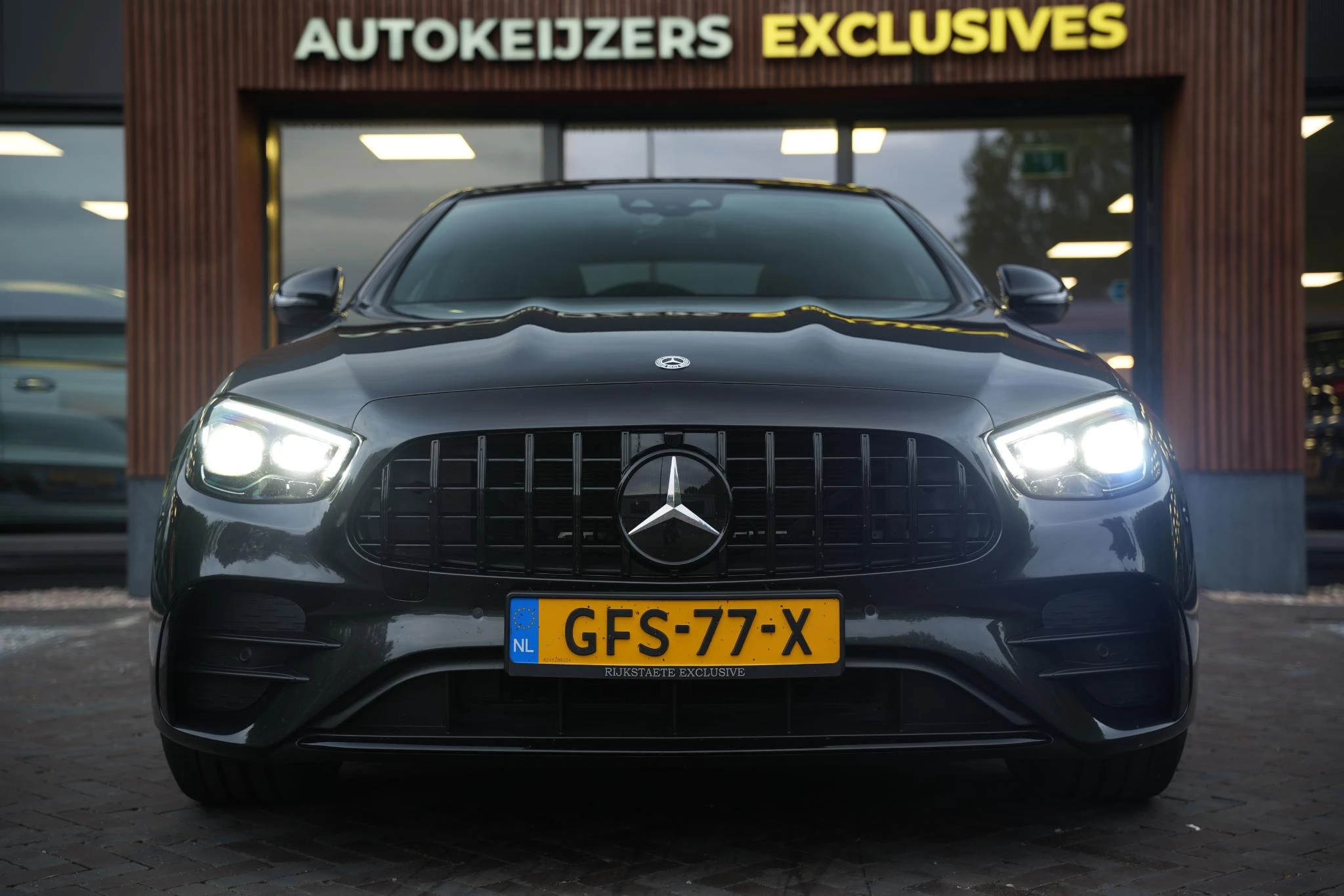 Hoofdafbeelding Mercedes-Benz E-Klasse