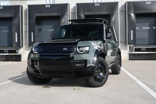 Land Rover Defender 110 2.0 P300e 110 Trophy Edition Keswick Green